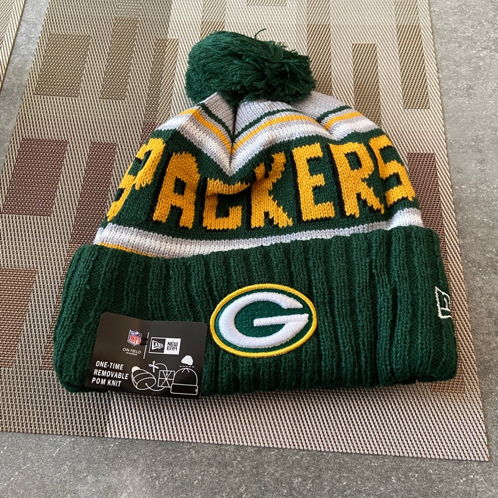 PRICE IS FIRM Brand new Green Bay Packers beanie